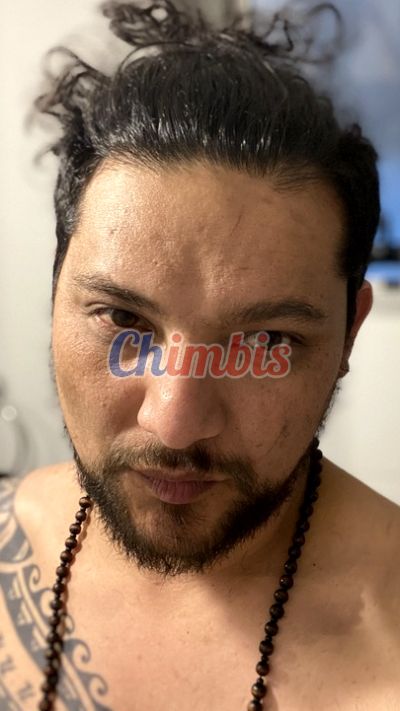Maui, Hombre que da masajes eróticos en La Florida (Santiago)