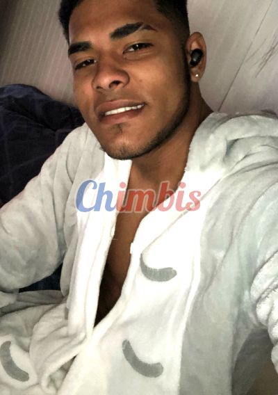 Wrayner, Hombre en Santiago