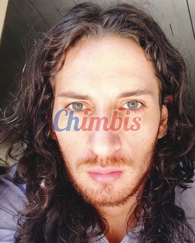 Camilo Ariel, hombre en Santiago