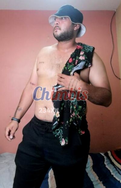 Eliecer Espinoza, hombre en Santiago