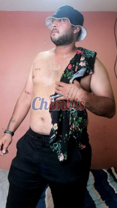 Eliecer Espinoza, Hombre en Santiago