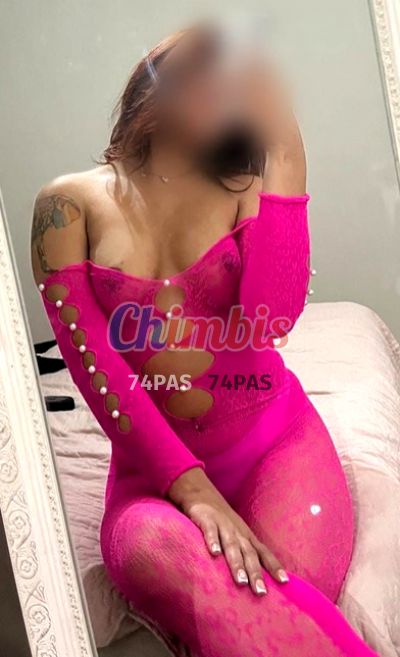 Mia, escort en Metro Universidad de Chile (Santiago)