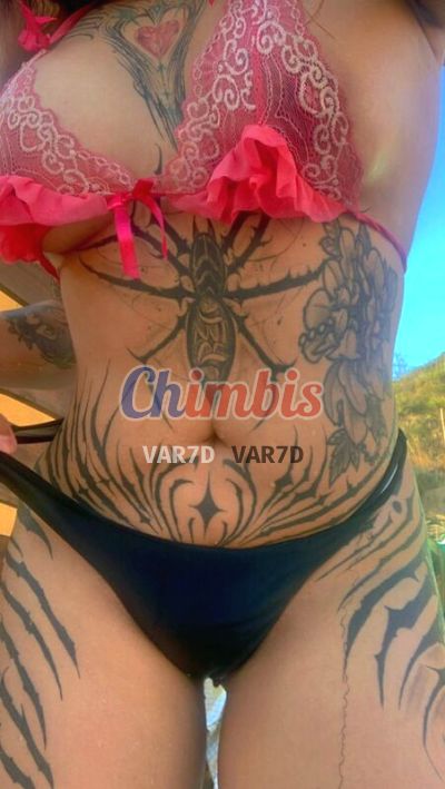 Antonella, mujer que hace videollamadas y sexting