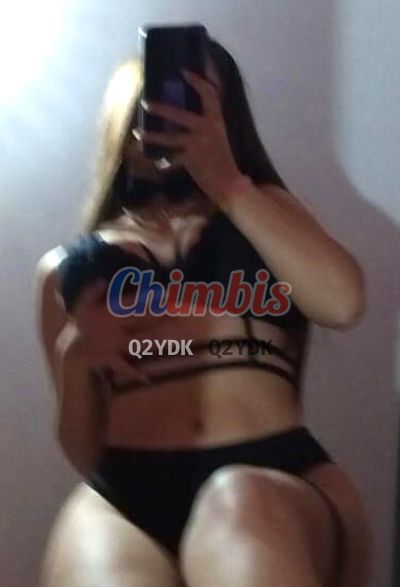 Andrea, puta en Valdivia