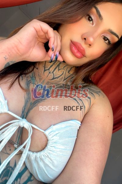Daphne, mujer que hace videollamadas y sexting
