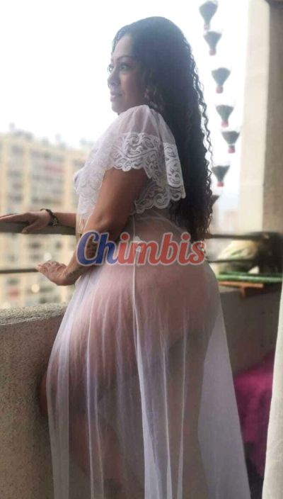 Yenifer, escort en Metro Universidad de Chile (Santiago)