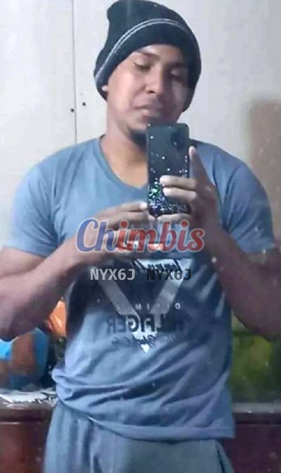 Moreno, hombre en Metro Santa Ana (Santiago)