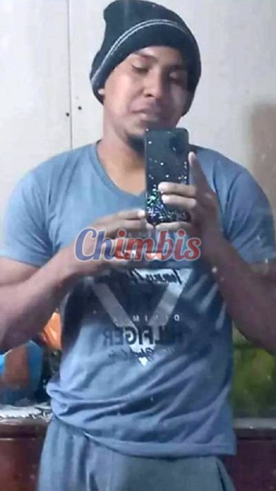 Moreno 957450123, Hombre en Metro Santa Ana (Santiago)