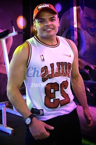 Macho, hombre en Santiago