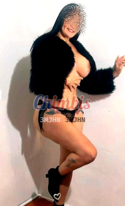 Miranda, mujer que hace videollamadas y sexting
