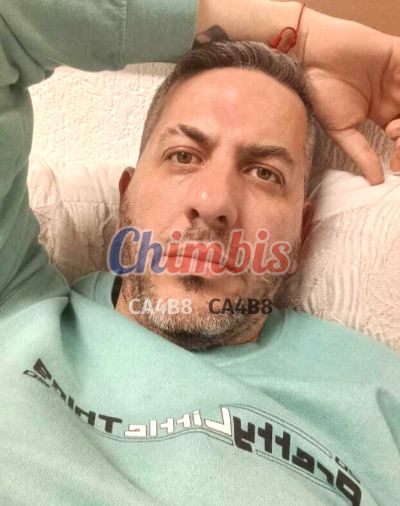 Nano, hombre que da masajes eróticos en Metro Universidad de Chile (Santiago)