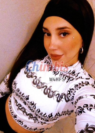 Mila, mujer que hace videollamadas y sexting