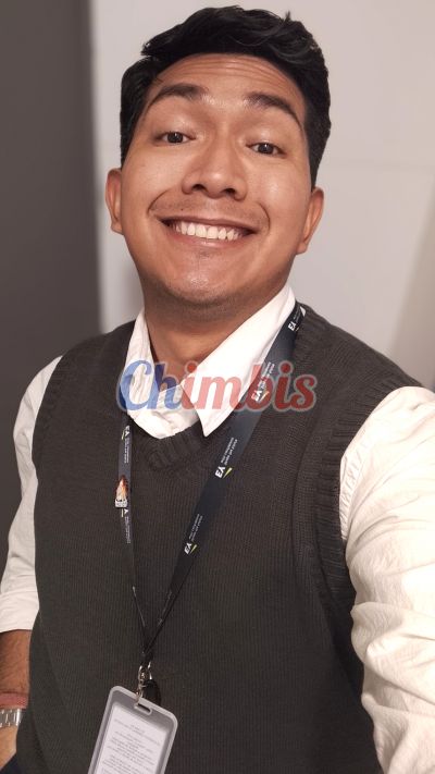 Alex 934280400, hombre en Metro Santa Lucía (Santiago)