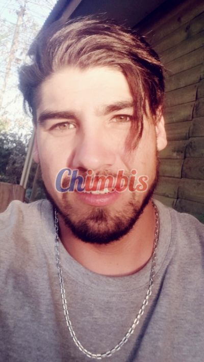 Sebastián, hombre en Santiago