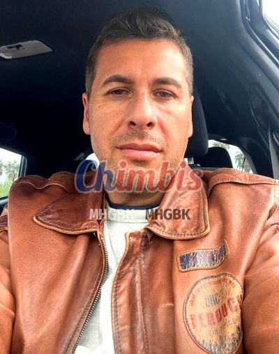 Mark 929094951, hombre en Santiago