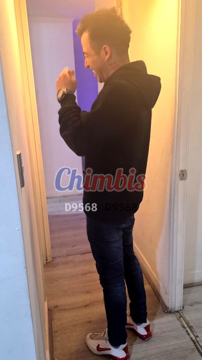 Andres 920012633, hombre que hace videollamadas y sexting