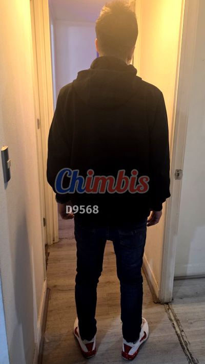 Andres 920012633, hombre que hace videollamadas y sexting