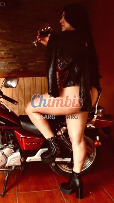Karol 977578946, escort en Coyhaique